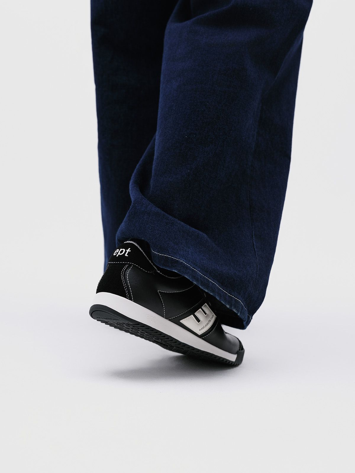 이피티(EPT) BONITO (BLACK/OFF WHITE)