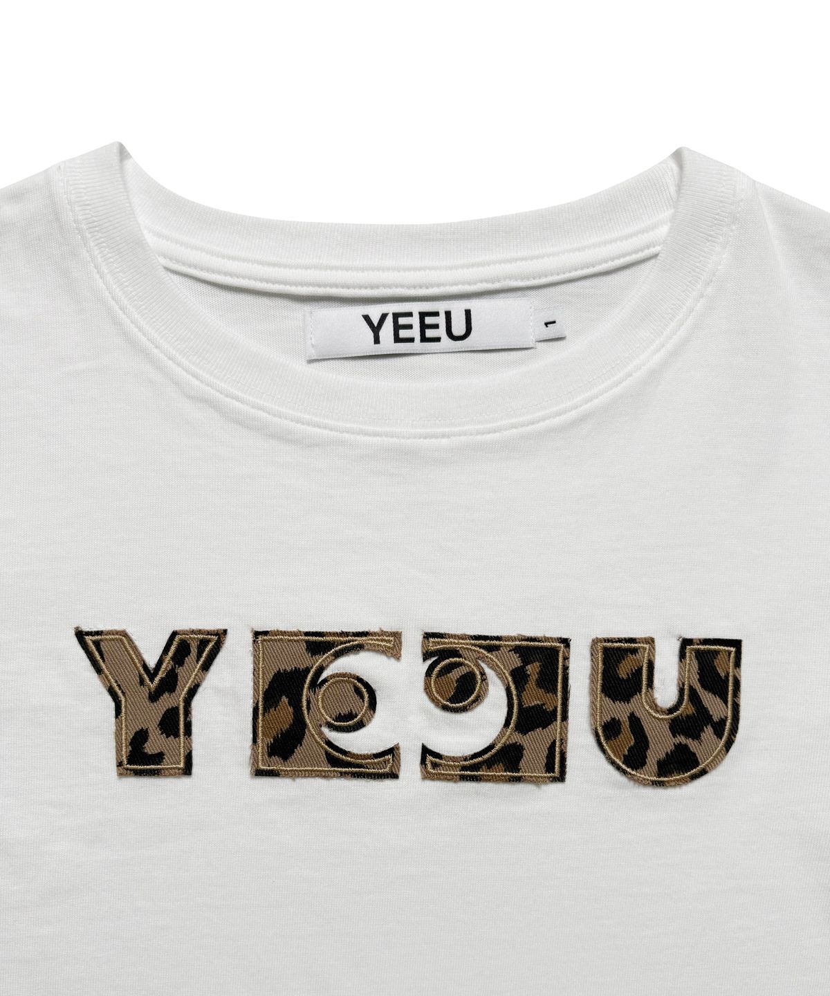 이유(YEEU) W LEOPARD APPLIQUE T-SHIRT [WHITE]