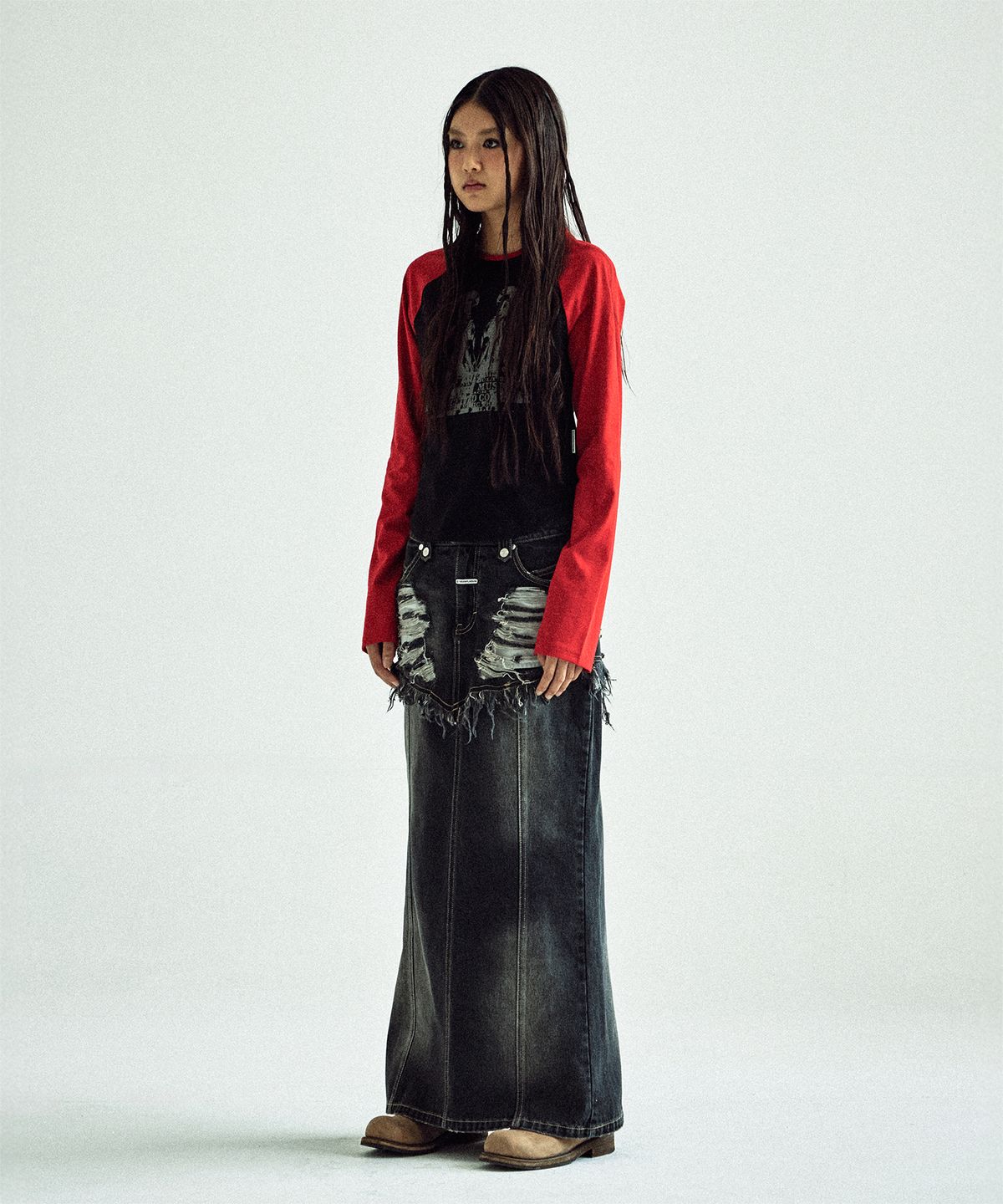 더바이닐하우스(THEVINYLHOUSE) DESTROYED DOUBLE DENIM SKIRT BLACK