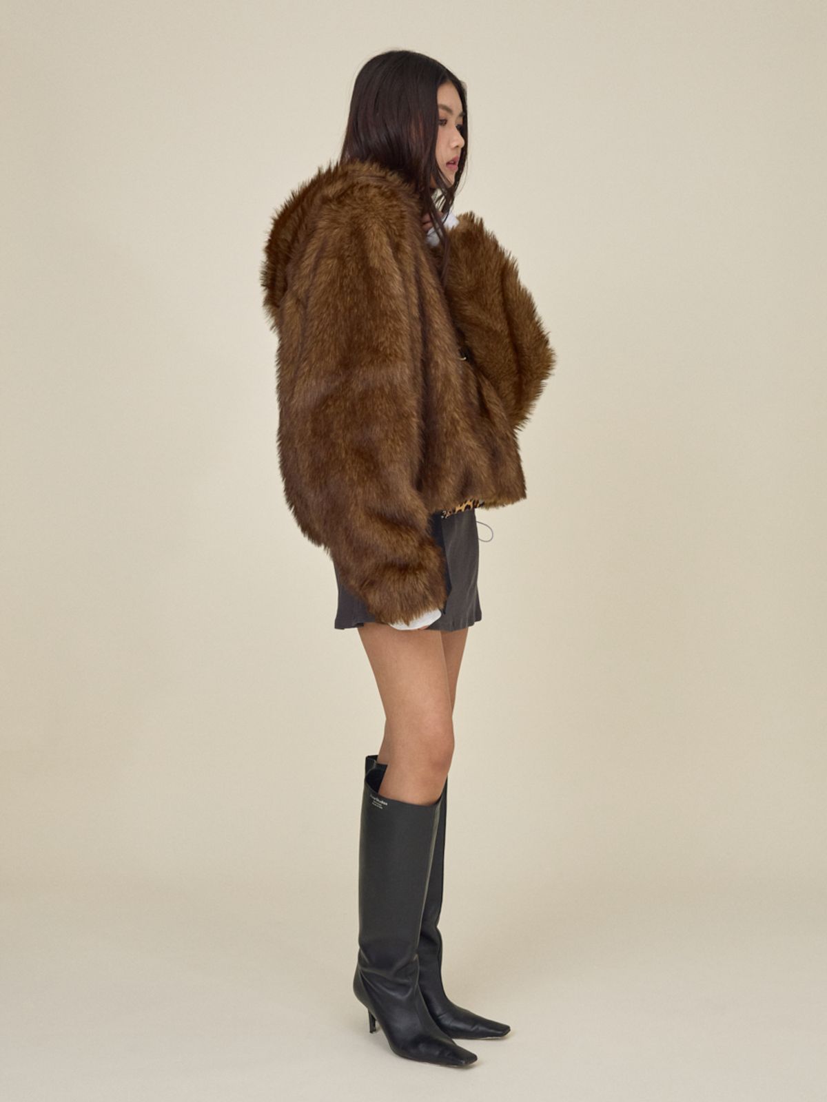 글로니(GLOWNY) MOOR REVERSIBLE FUR JACKET (BROWN)