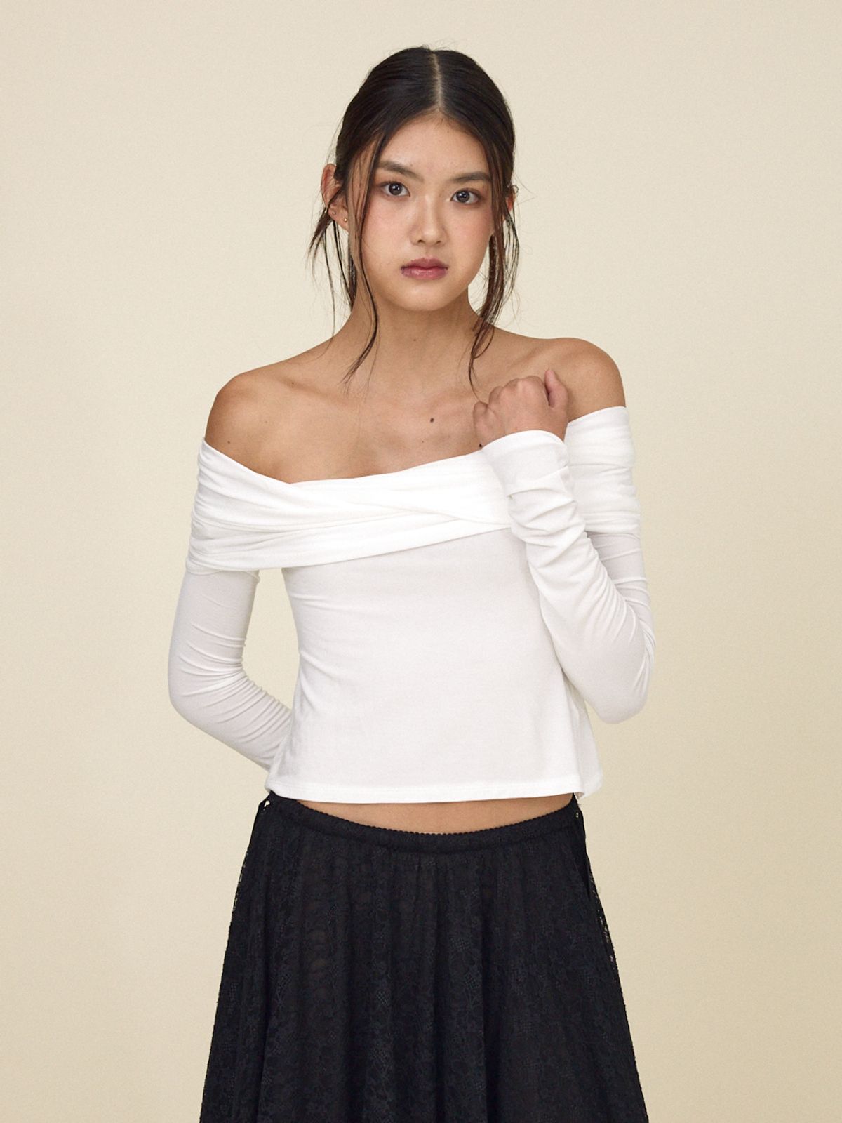 글로니(GLOWNY) LITTLE WAVES LONG SLEEVE (WHITE)