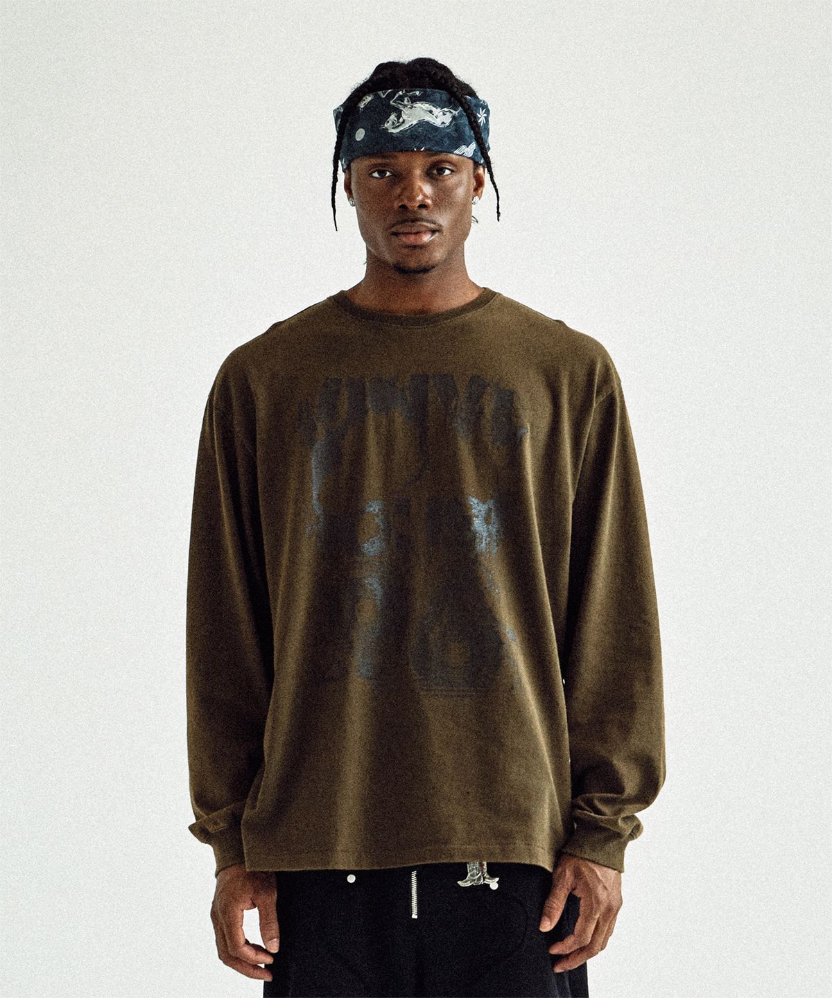 더바이닐하우스(THEVINYLHOUSE) DYED LS TEE KHAKI