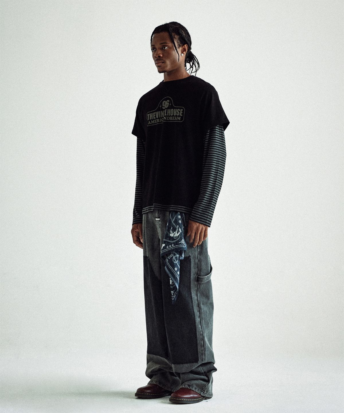더바이닐하우스(THEVINYLHOUSE) 96 LAYERED LS TEE BLACK