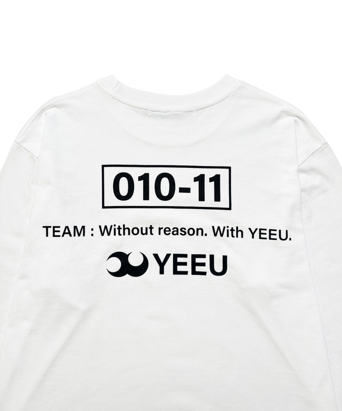 이유(YEEU) TEAM LOGO LONGSLEEVE [WHITE]