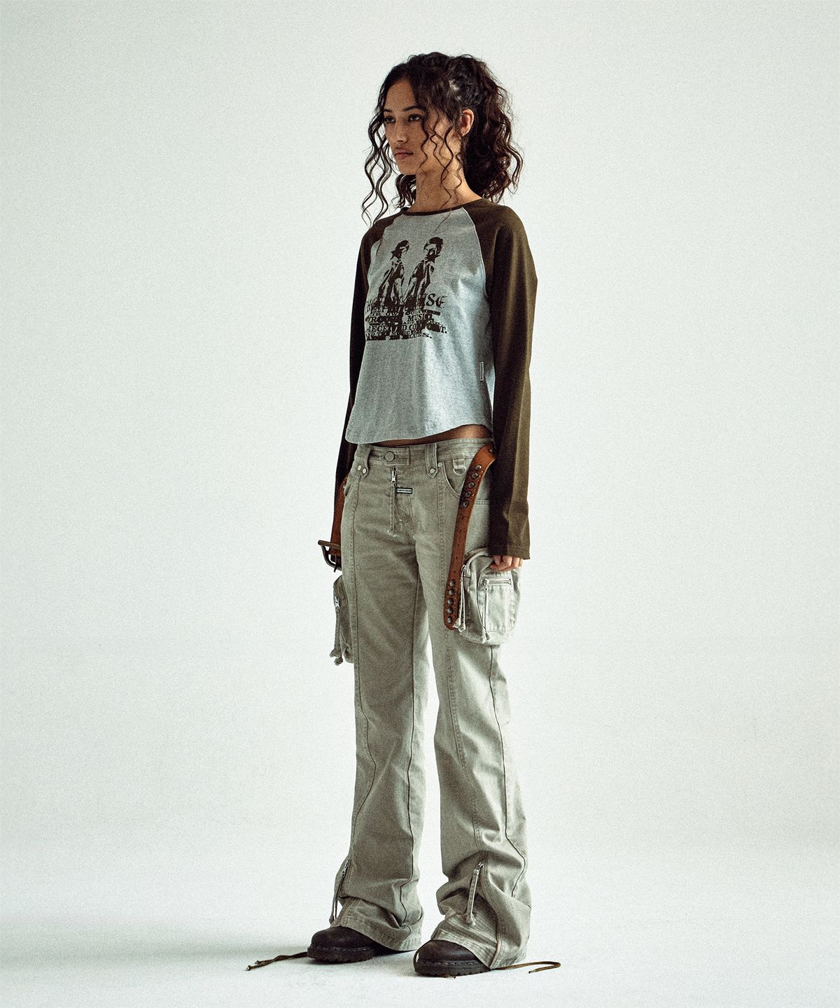 더바이닐하우스(THEVINYLHOUSE) TWIN RAGLAN LS TEE(W) GREY