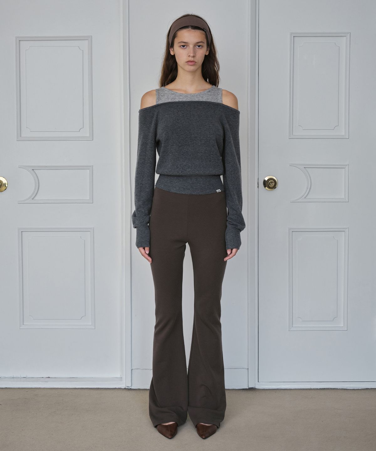 시메트릭 퍼센트(SYMMETRICPERCENT) Color Mix off-shoulder Knit Top / Grey