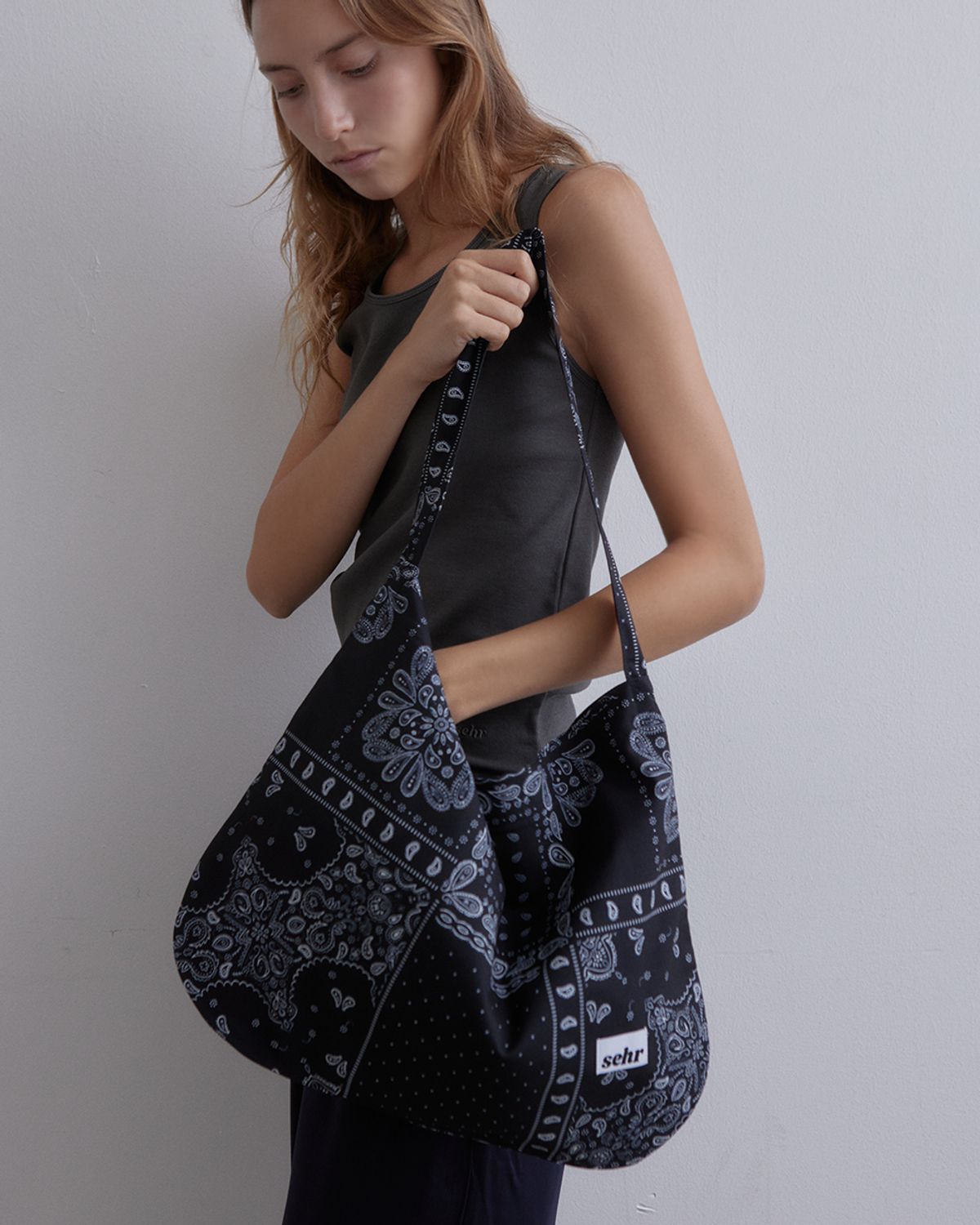 세르(SEHR) Paisley Easy Bag (Black)