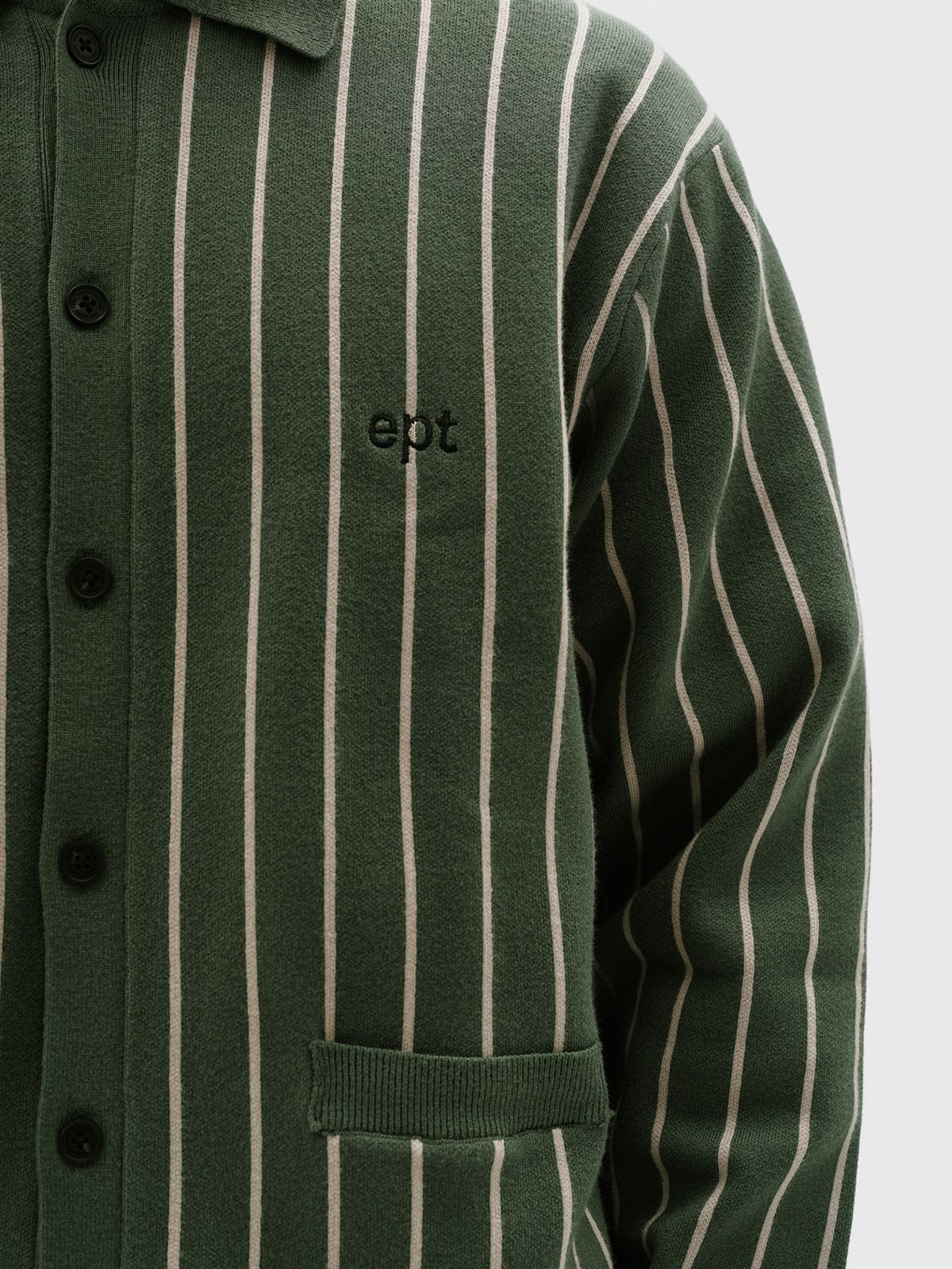 이피티(EPT) COLLAT KNIT CARDIGAN (DARK GREEN)