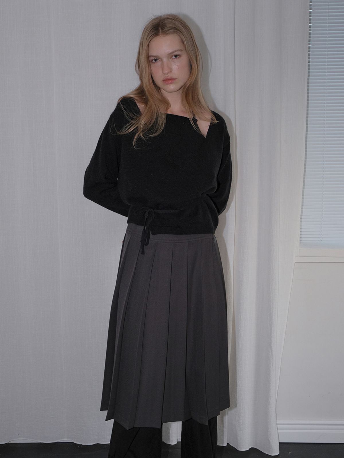 에트몽(ETMON) Halter Wrap Knit Top, Black