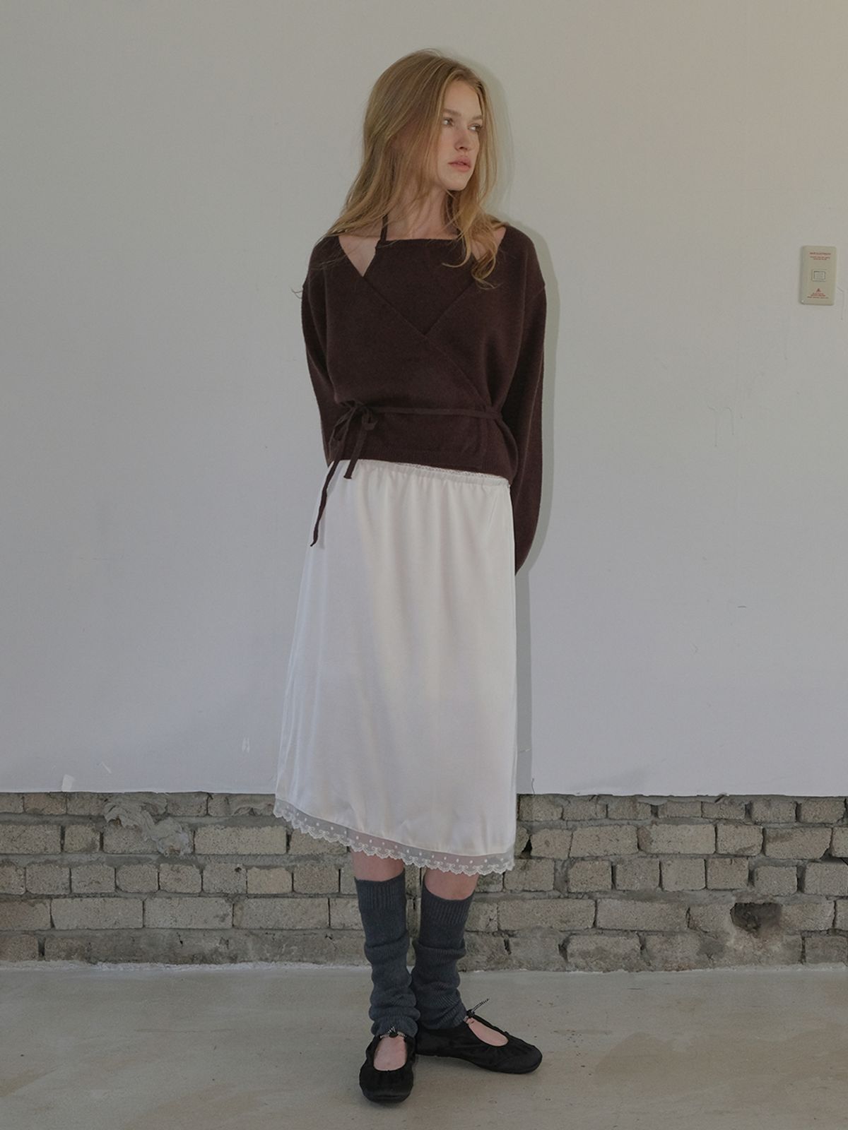 에트몽(ETMON) Halter Wrap Knit Top, Brown