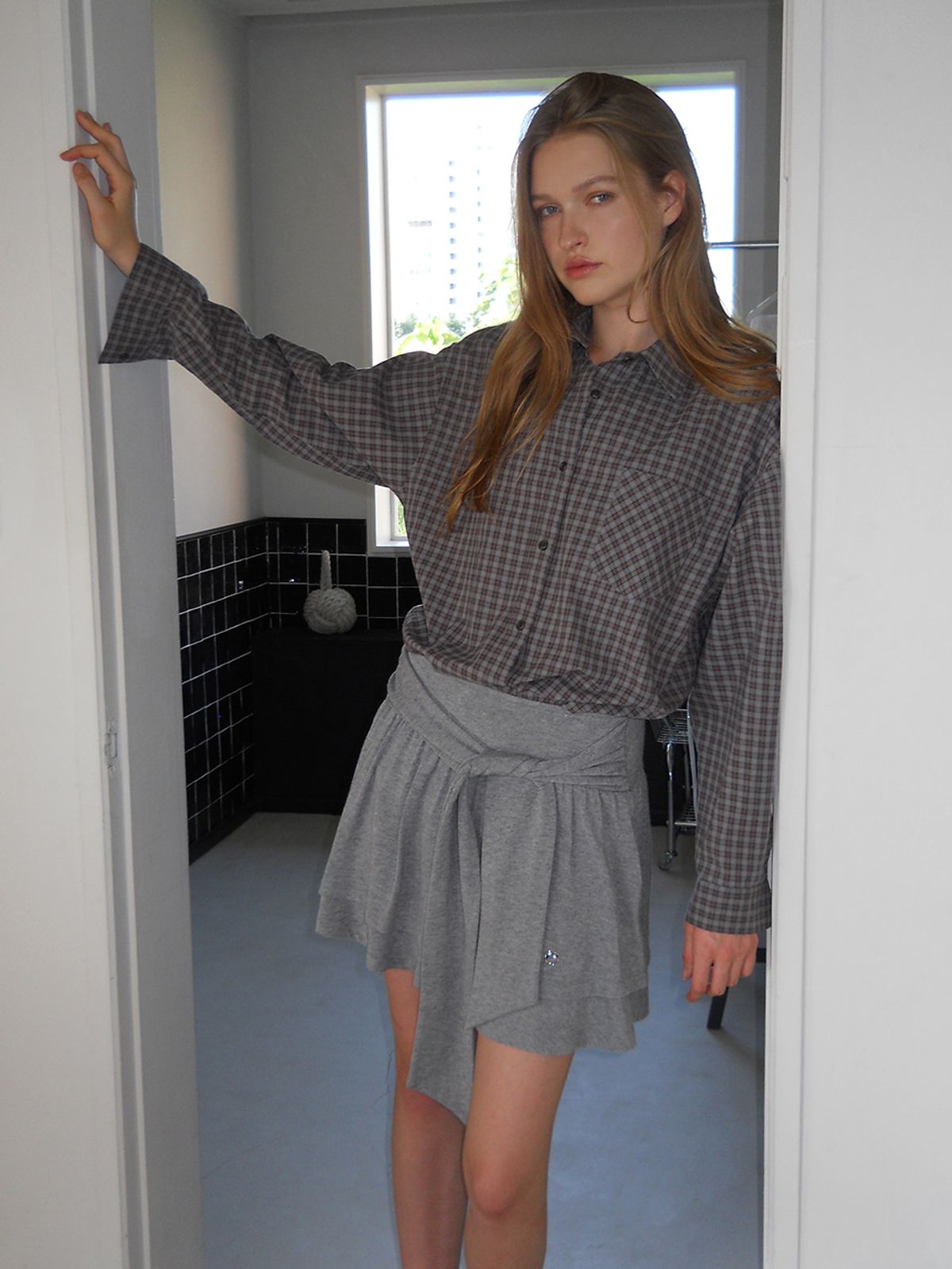 에트몽(ETMON) Knotted Frill Mini Skirt, Melange Grey