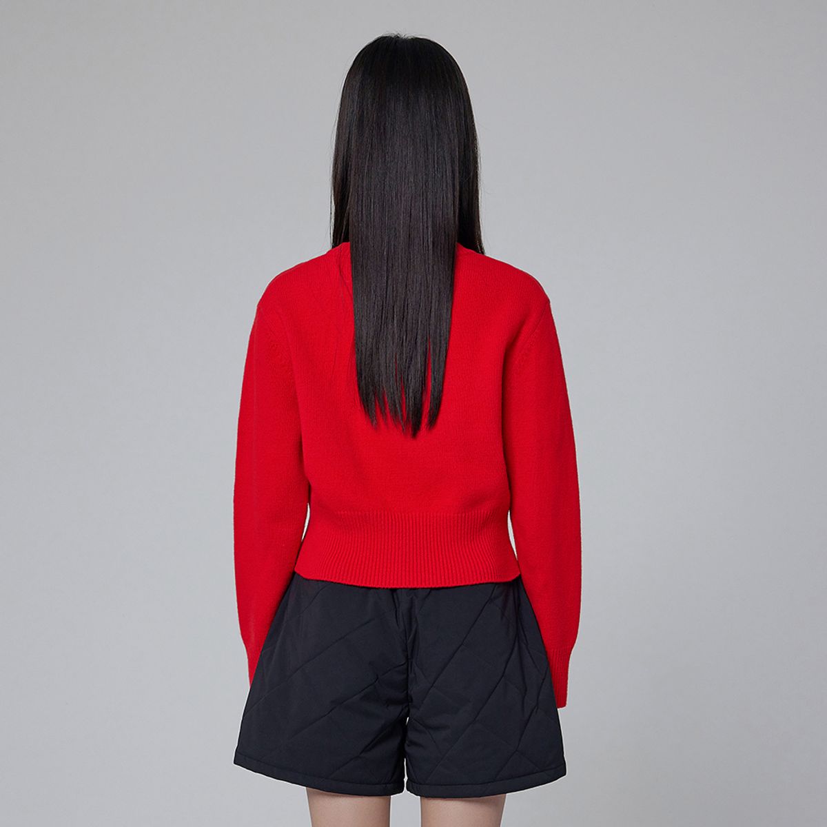 헌터(HUNTER) [WOMEN] 로고 크롭 캐시미어 혼방 스웨터 - 레드 HDW0001AKZRED