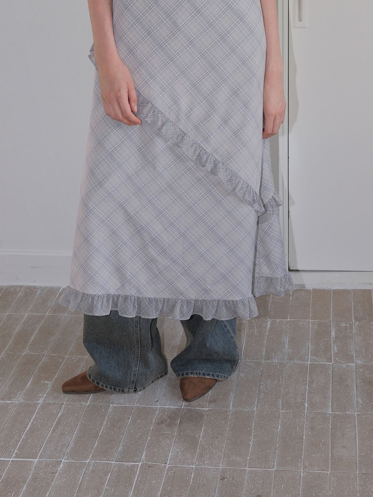 에트몽(ETMON) Slip Check Frill Dress, Khaki Grey