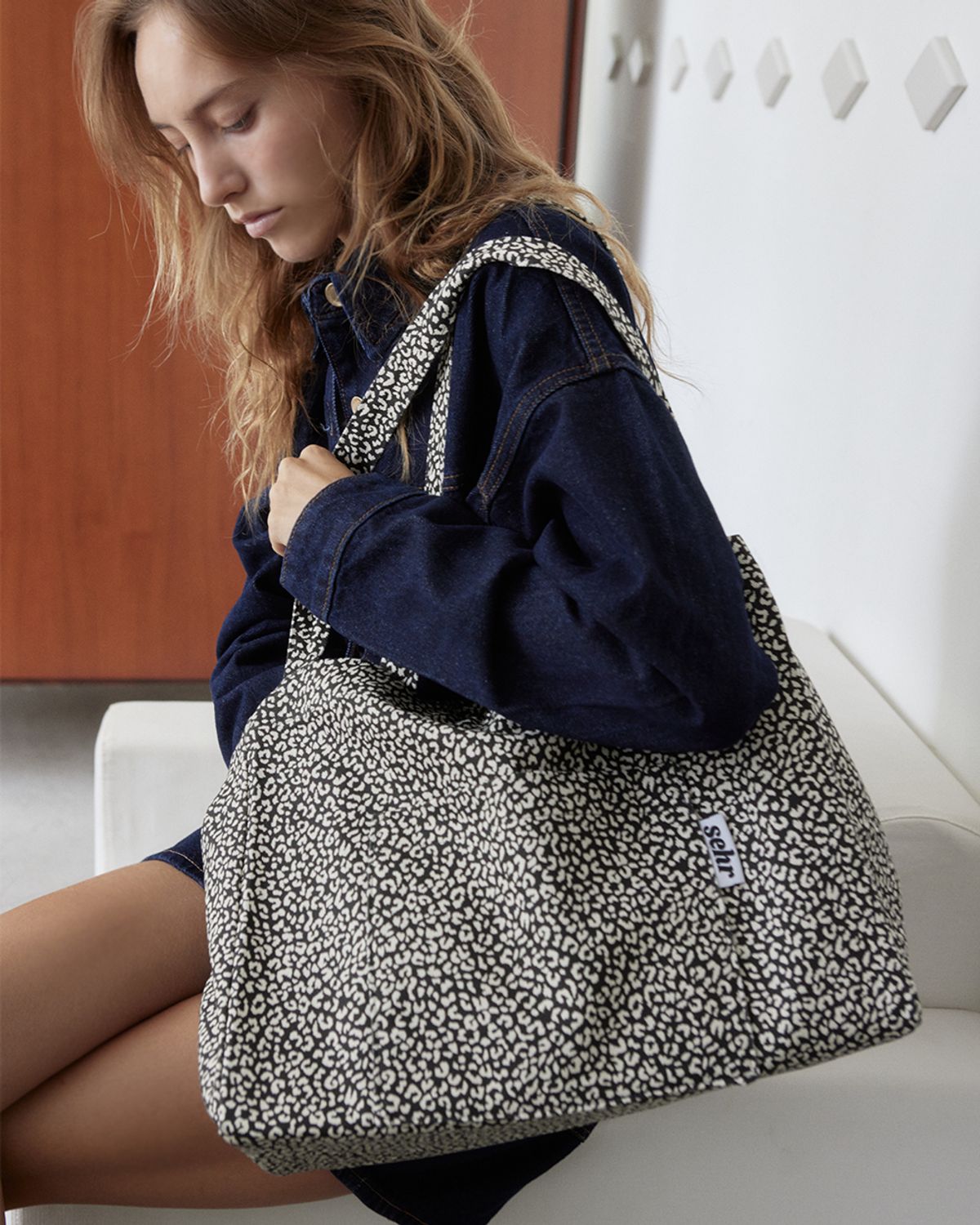 세르(SEHR) Leopard Twill Cotton Big Bag V2 (Black)