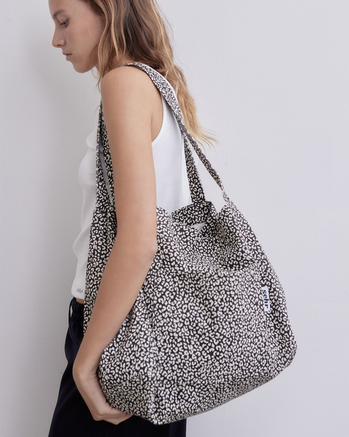 세르(SEHR) Leopard Twill Cotton Big Bag V2 (Black)
