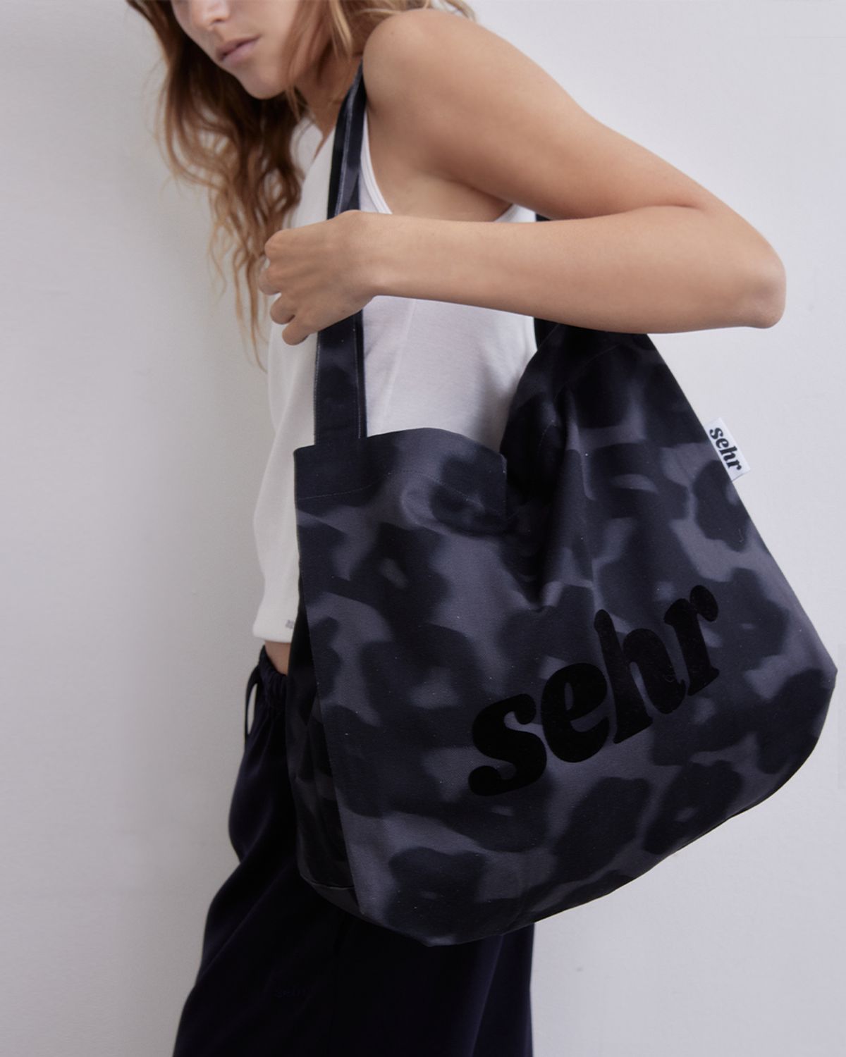 세르(SEHR) Light Twill Big Bag (Blur Black)