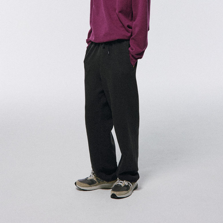 MUSINSA公式 | THOMAS MORE ロビンスウェットパンツ - ディープネイビー