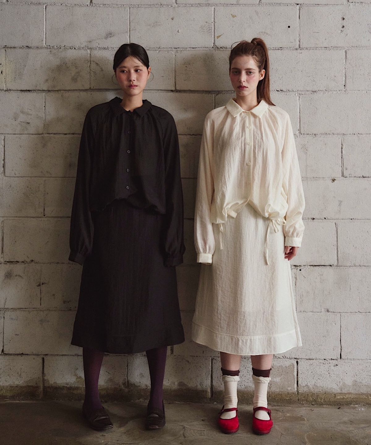 아포엠(APOEM) SOFT VEIL SETUP SKIRT (2C)