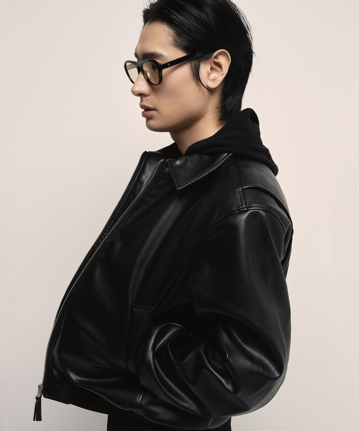 무라(MURRA) 에보니 레더 봄버 자켓 _ 블랙