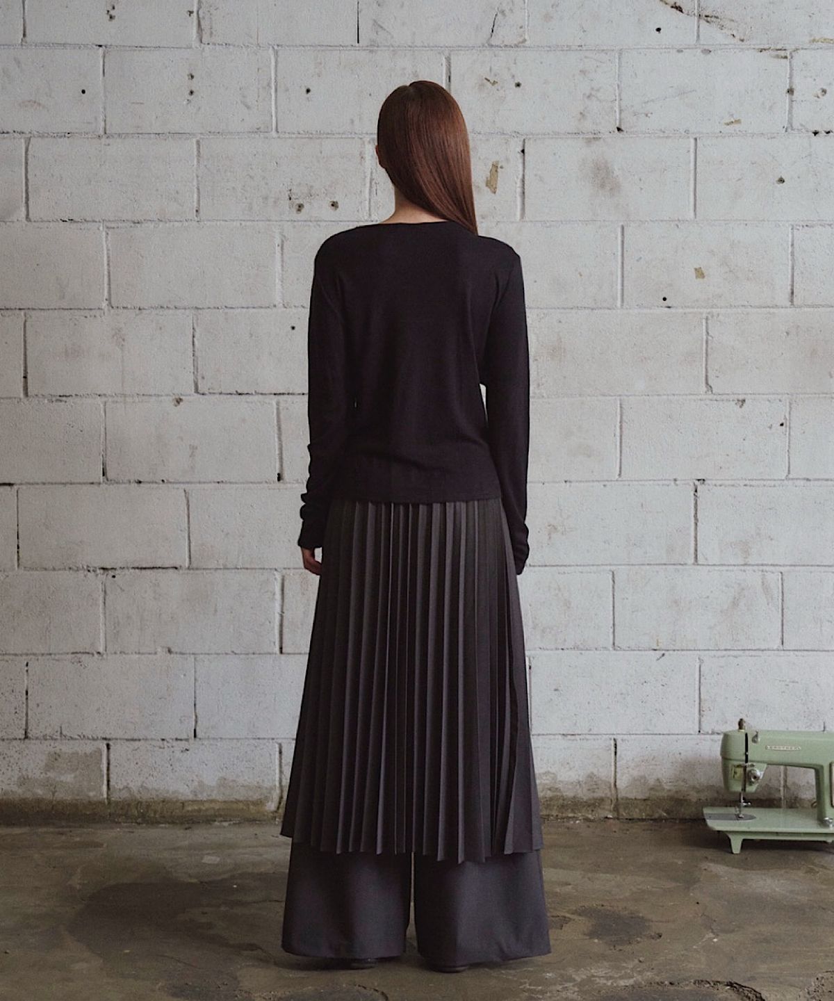 아포엠(APOEM) Pleats Skirt Pants   (2C)