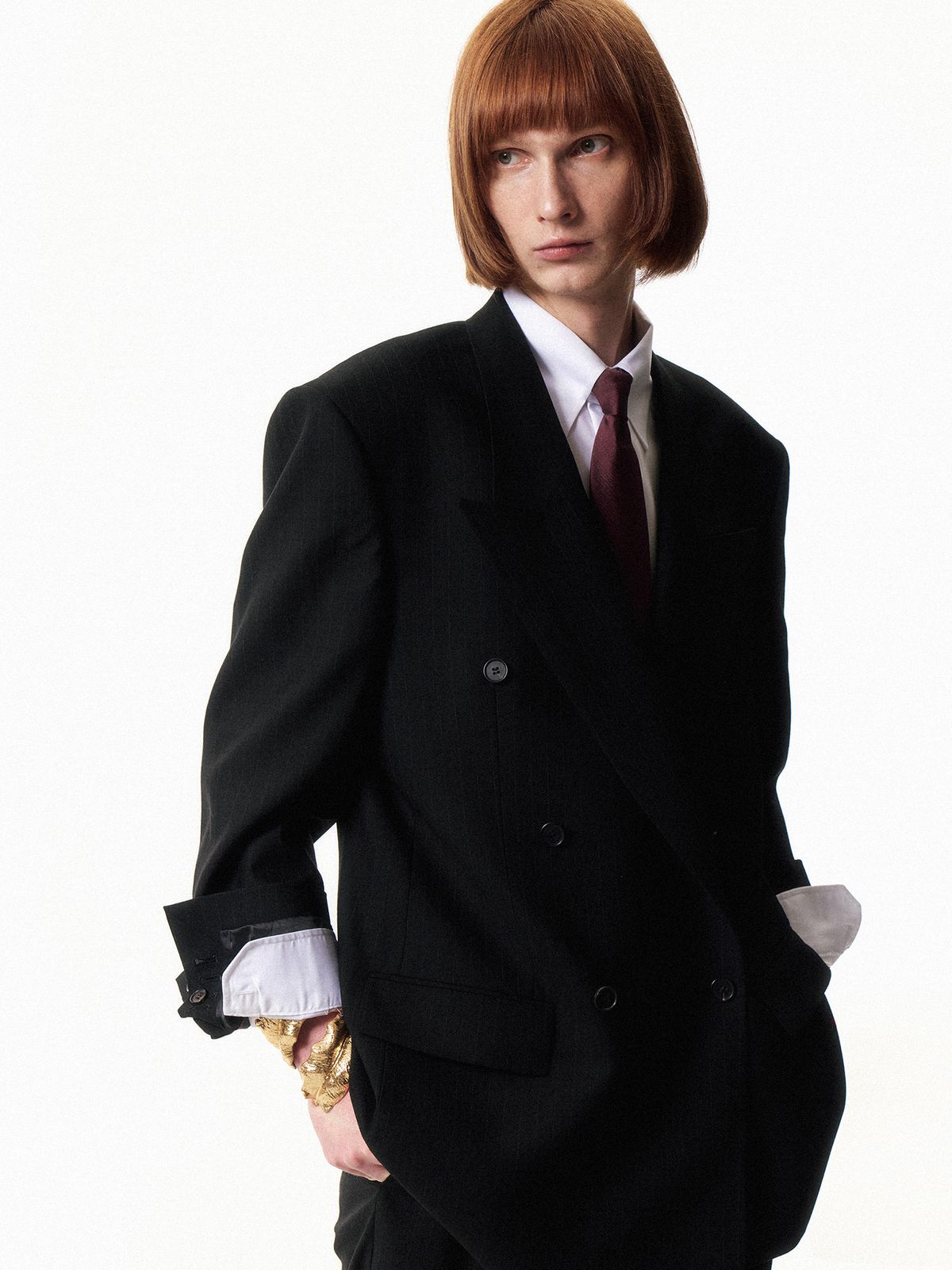 쿠르베(COURBE) Double Breasted Pinstripes Blazer (Black)