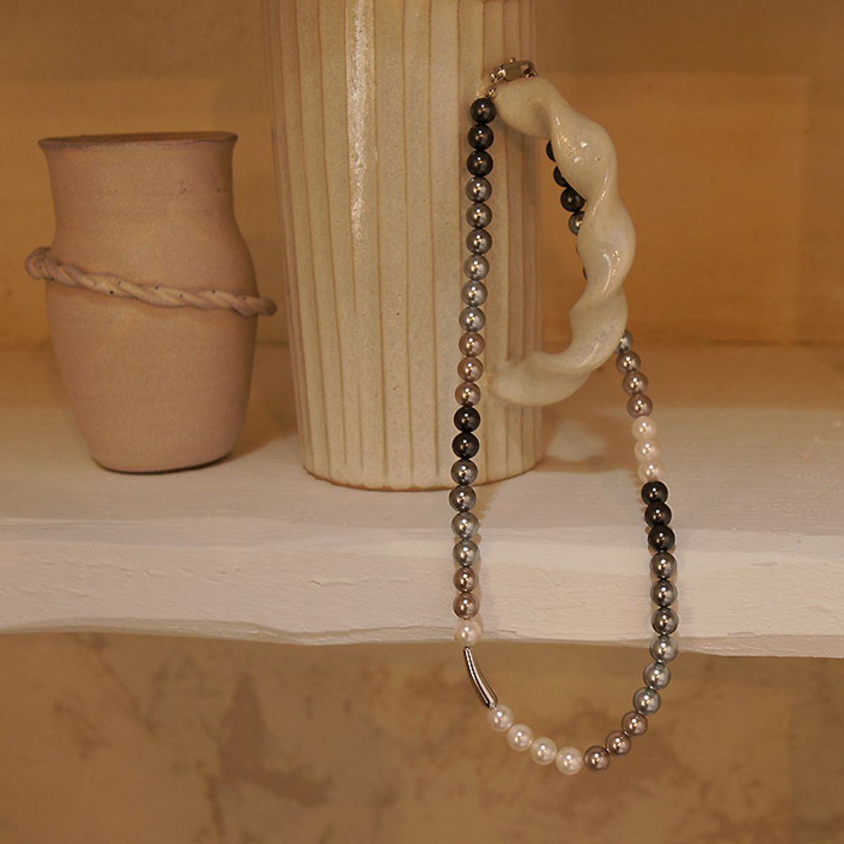 트레쥬(TREAJU) GREY GRADATION PEARL NECKLACE