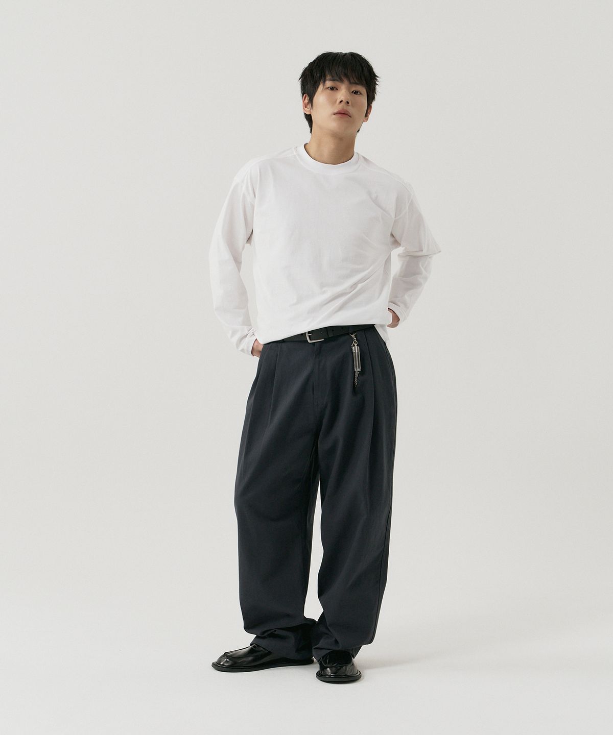 그노크(GNOK) 데일리 긴팔 티셔츠[화이트]