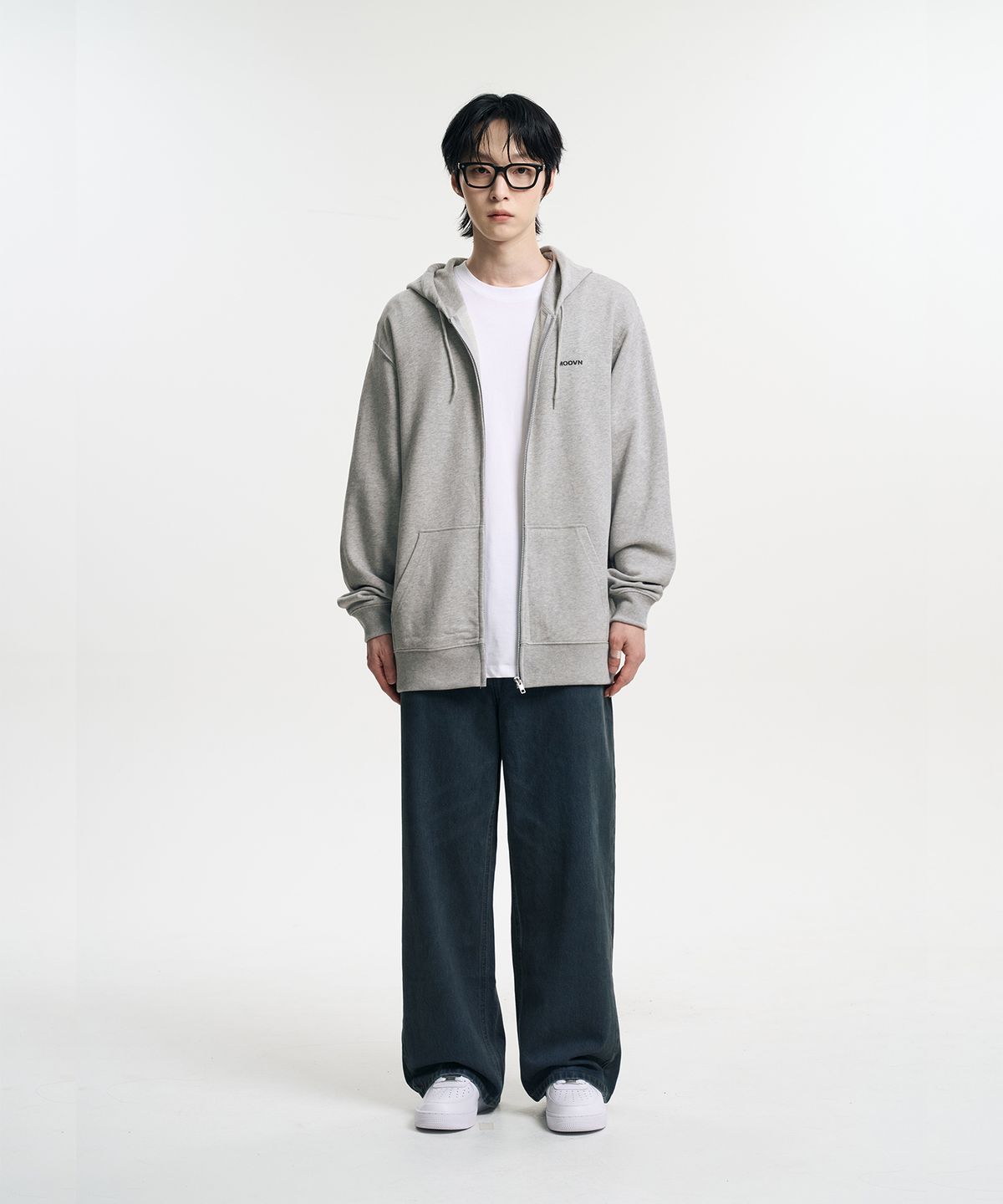 무븐(MOOVN) 핸드 브러쉬 와이드 데님 팬츠 워시드 블루