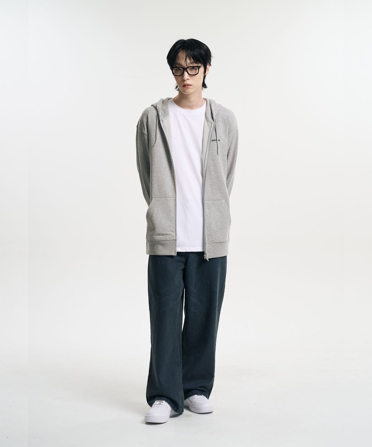 무븐(MOOVN) 핸드 브러쉬 와이드 데님 팬츠 워시드 블루