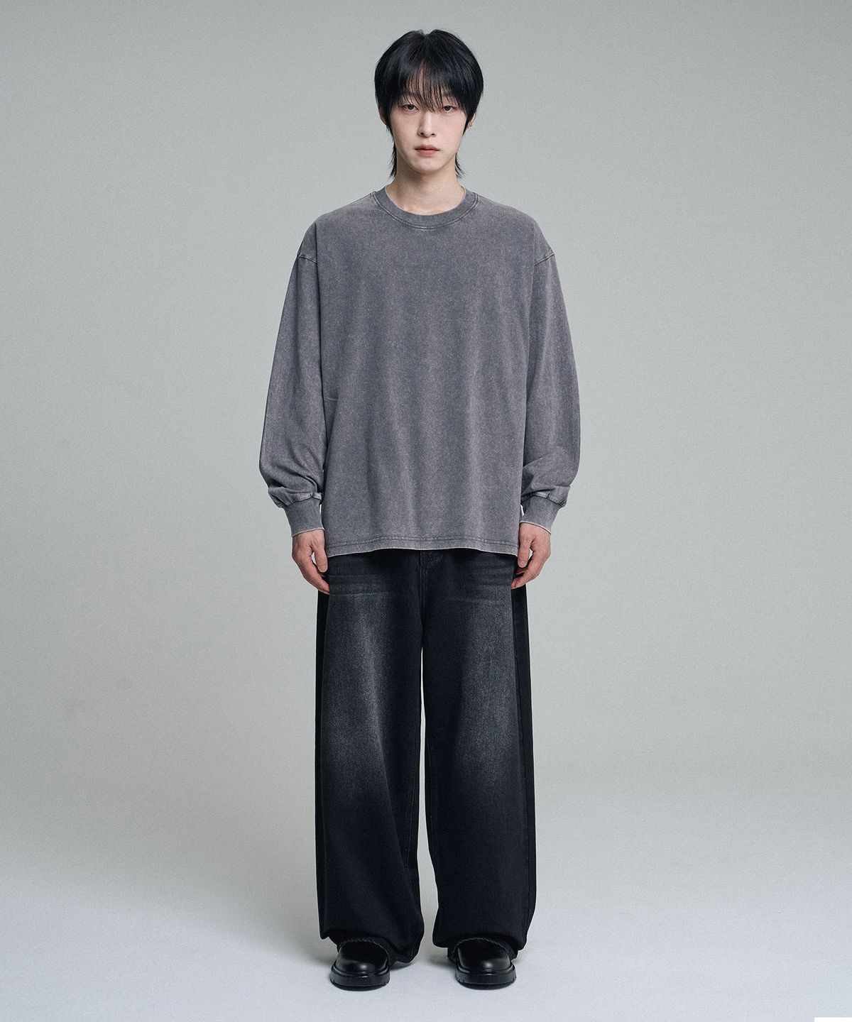 무븐(MOOVN) 빈티지 샌드 와이드 데님 팬츠 딥블랙