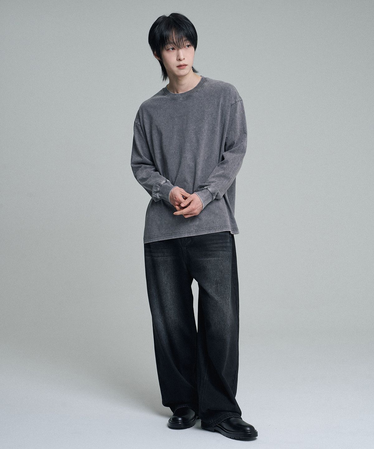 무븐(MOOVN) 빈티지 샌드 와이드 데님 팬츠 딥블랙
