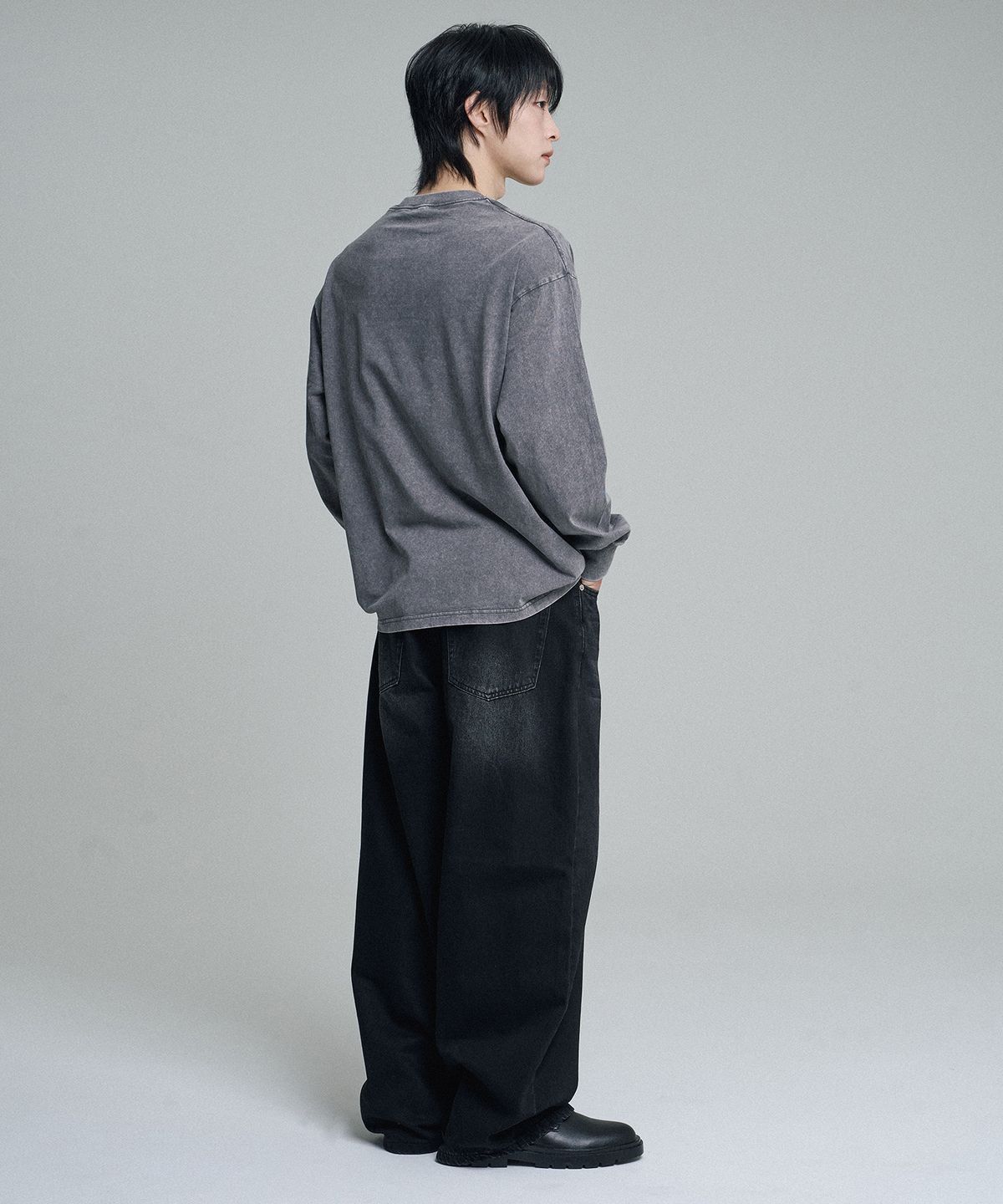 무븐(MOOVN) 빈티지 샌드 와이드 데님 팬츠 딥블랙