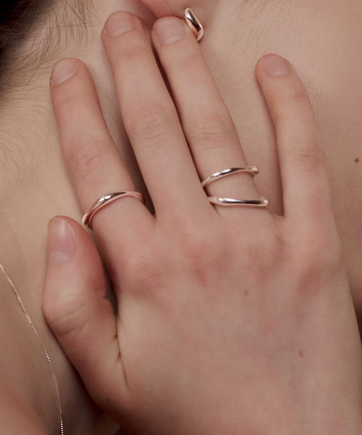 티오유(TOU) SS010 Asymmetric Wave Ring