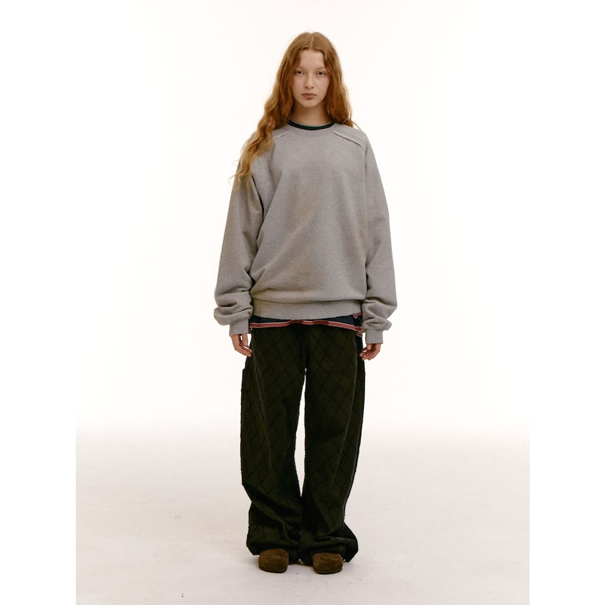 샌드 사운드(SAND SOUND) (UNISEX) 로우 엣지 디테일 스 셔츠  그레이
