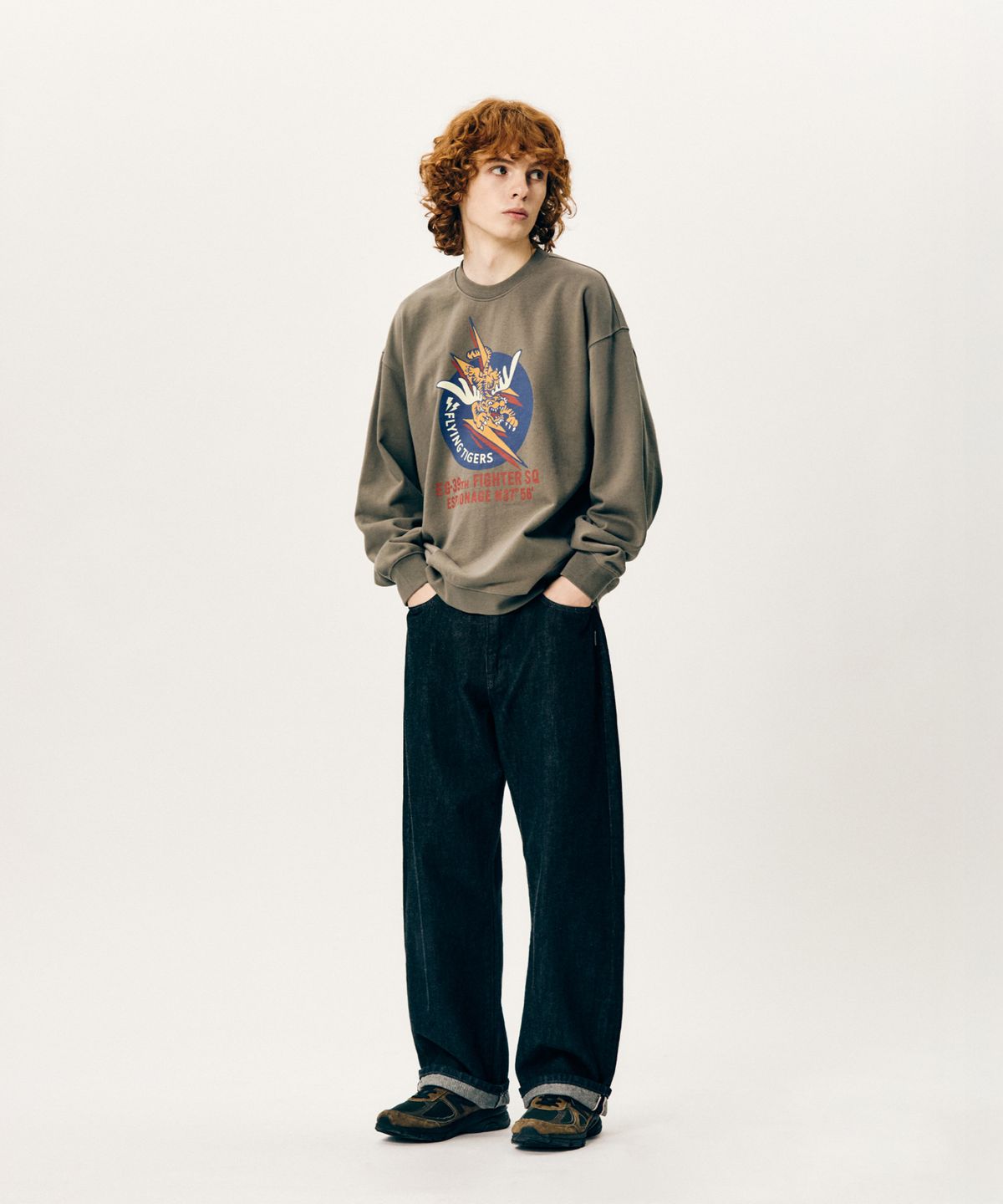 에스피오나지(ESPIONAGE) Flying Tigers Heavyweight Sweatshirt Earth