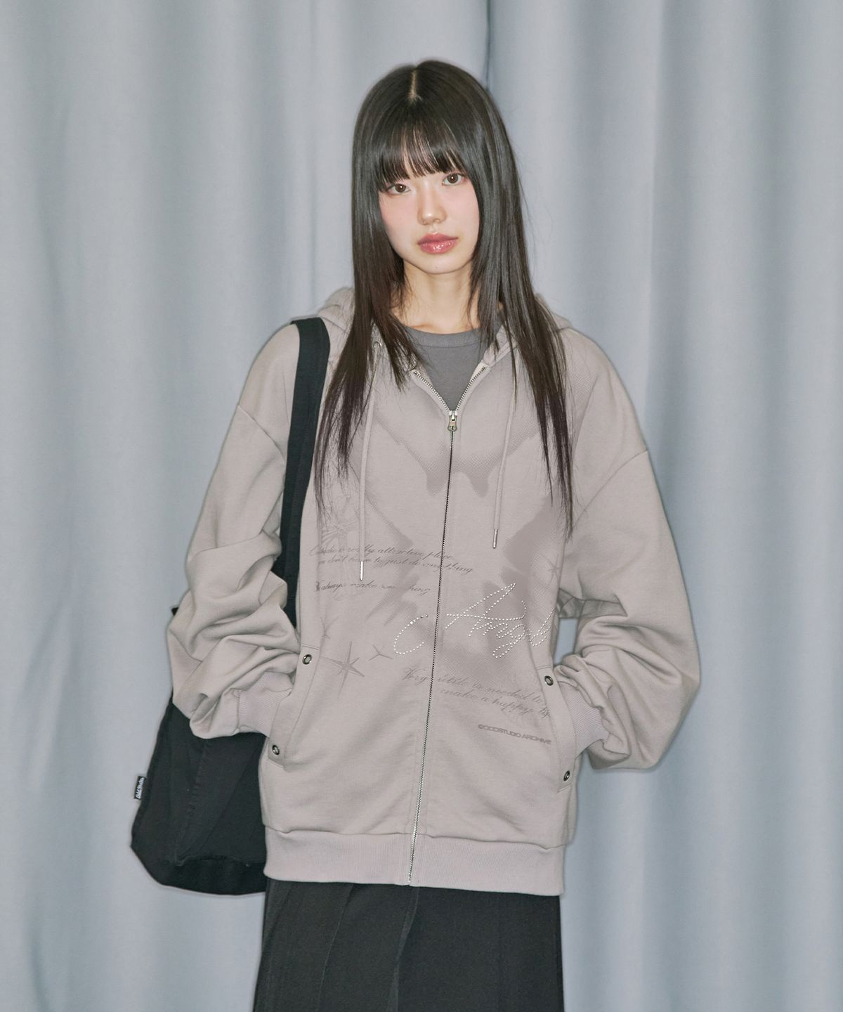 오드스튜디오(ODDSTUDIO) 엔젤 스터드 오버핏 후드집업 - BEIGE BROWN