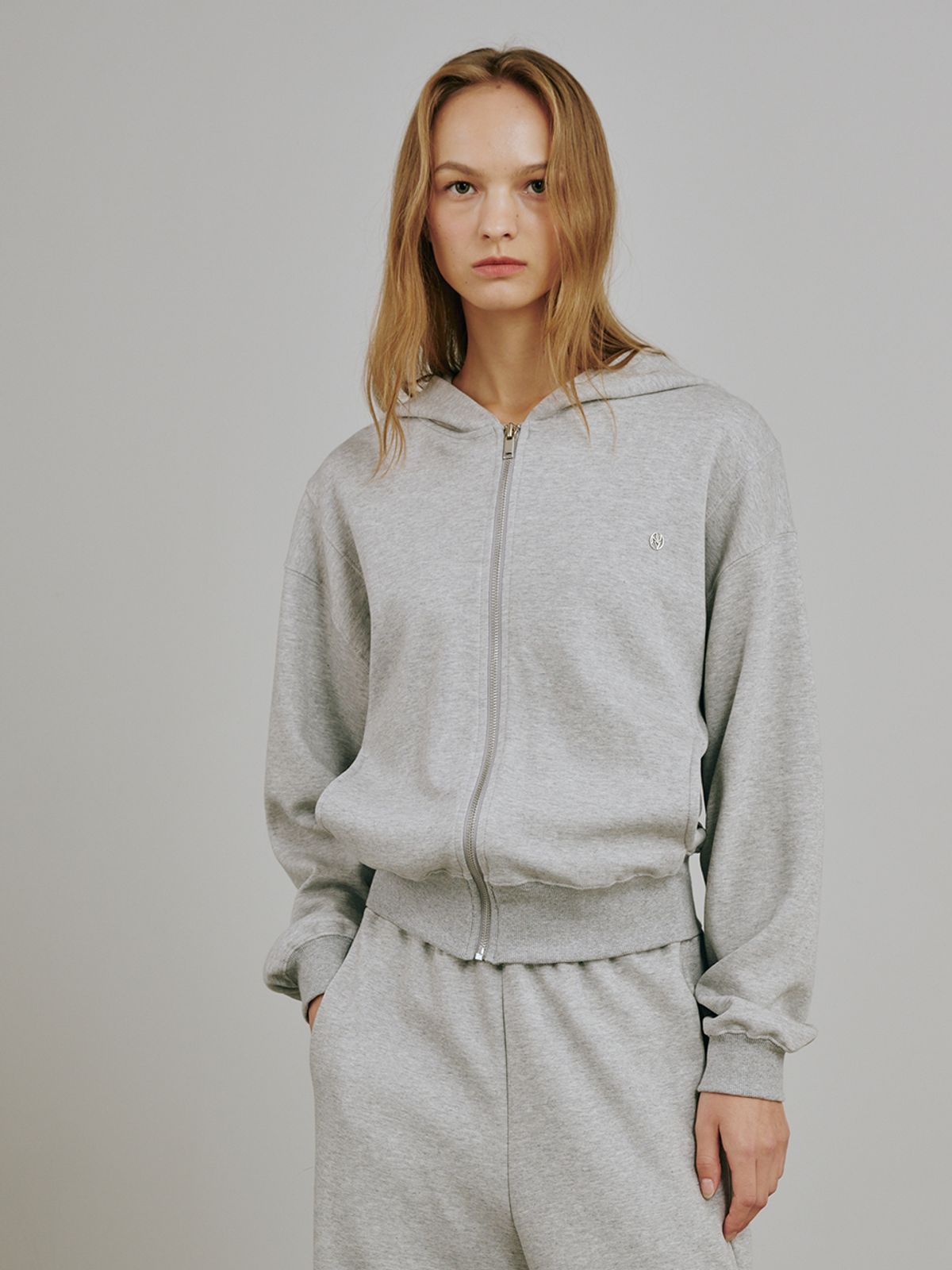 누브(NOUVE) 에센셜 후드 집업 - 멜란지 그레이 / Essential Hood Zip Up - M.Gray