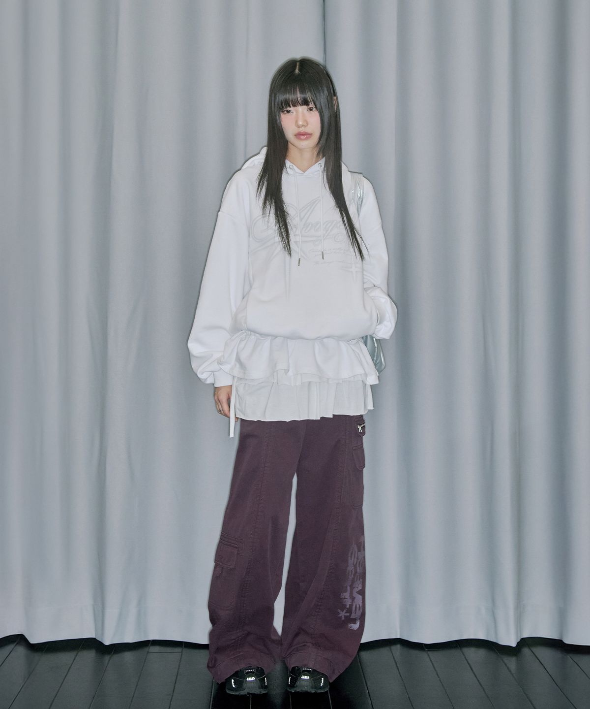 오드스튜디오(ODDSTUDIO) 엔젤 레이어드 스커트 후드 티셔츠 - OFF WHITE