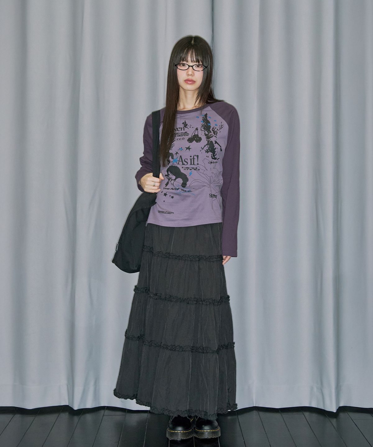 오드스튜디오(ODDSTUDIO) 키치 스템프 핀턱 래글런 롱 슬리브 - GRAY PURPLE