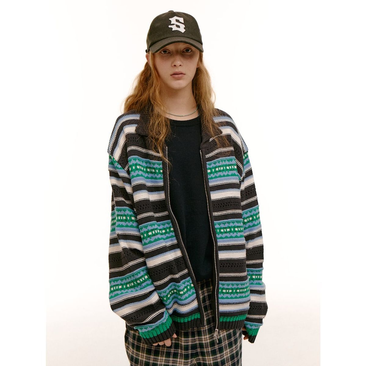 샌드 사운드(SAND SOUND) (UNISEX) 조직 스트라이프 니트 카디건  네이비