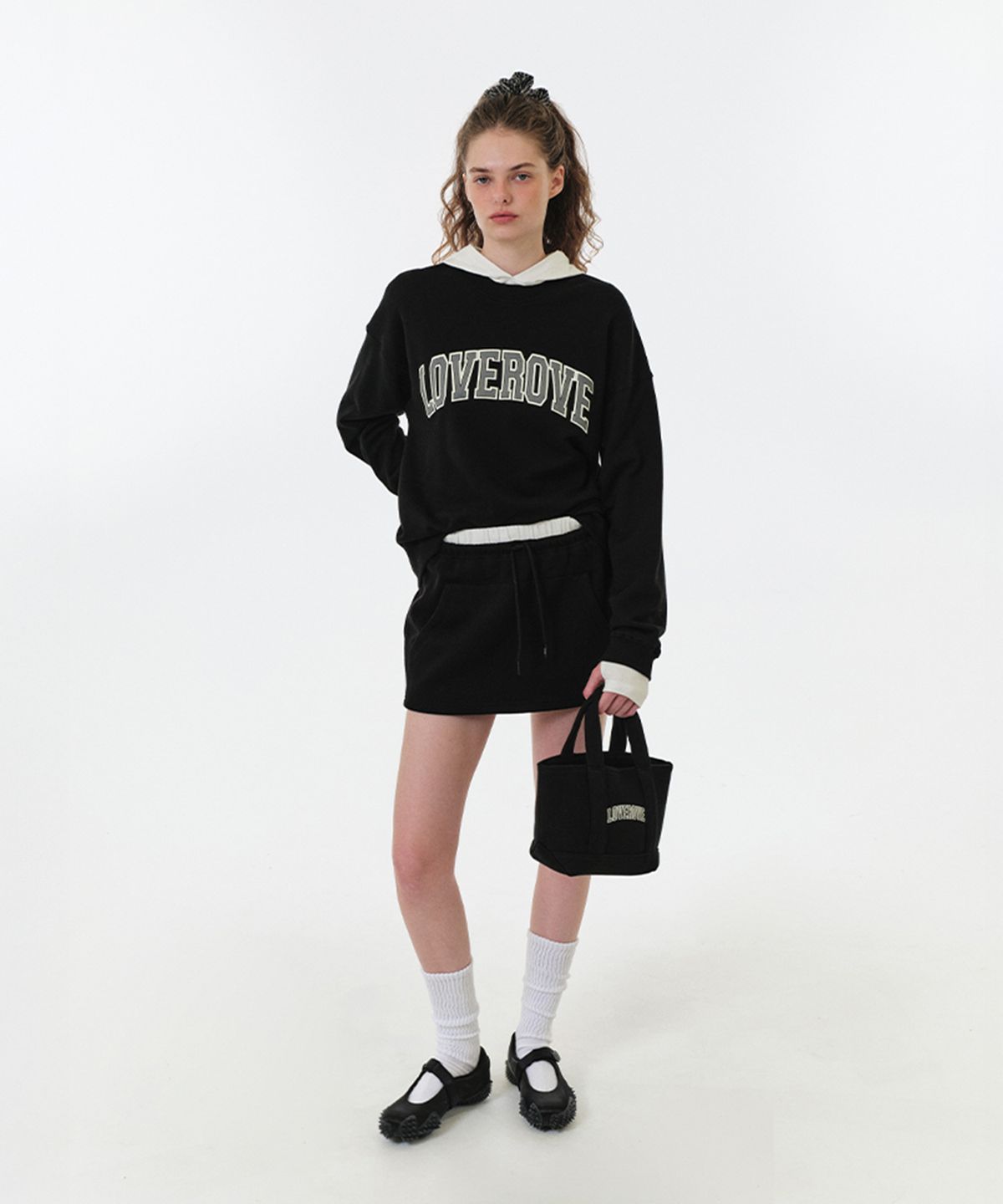그로브(GROVE) LOVEROVE SWEATSHIRT (BLACK)