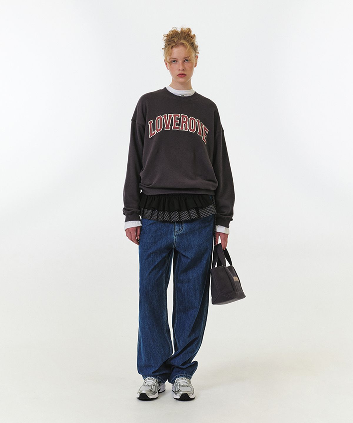 그로브(GROVE) LOVEROVE SWEATSHIRT (CHARCOAL)
