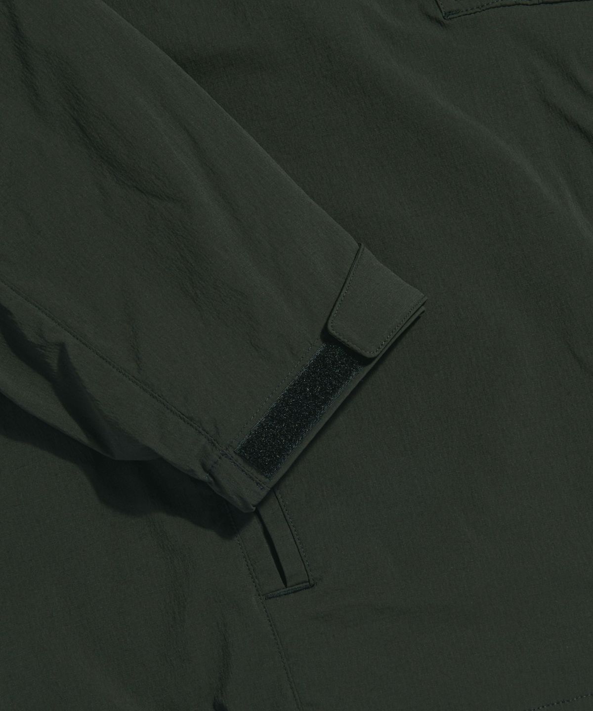 에스피오나지(ESPIONAGE) PCU Level 4 Pullover Jacket Ink Black
