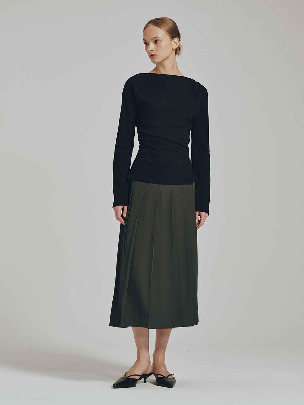 누브(NOUVE) 보트넥 드레이프 티셔츠 - 블랙 / Boatneck Drape T-shirts - Black