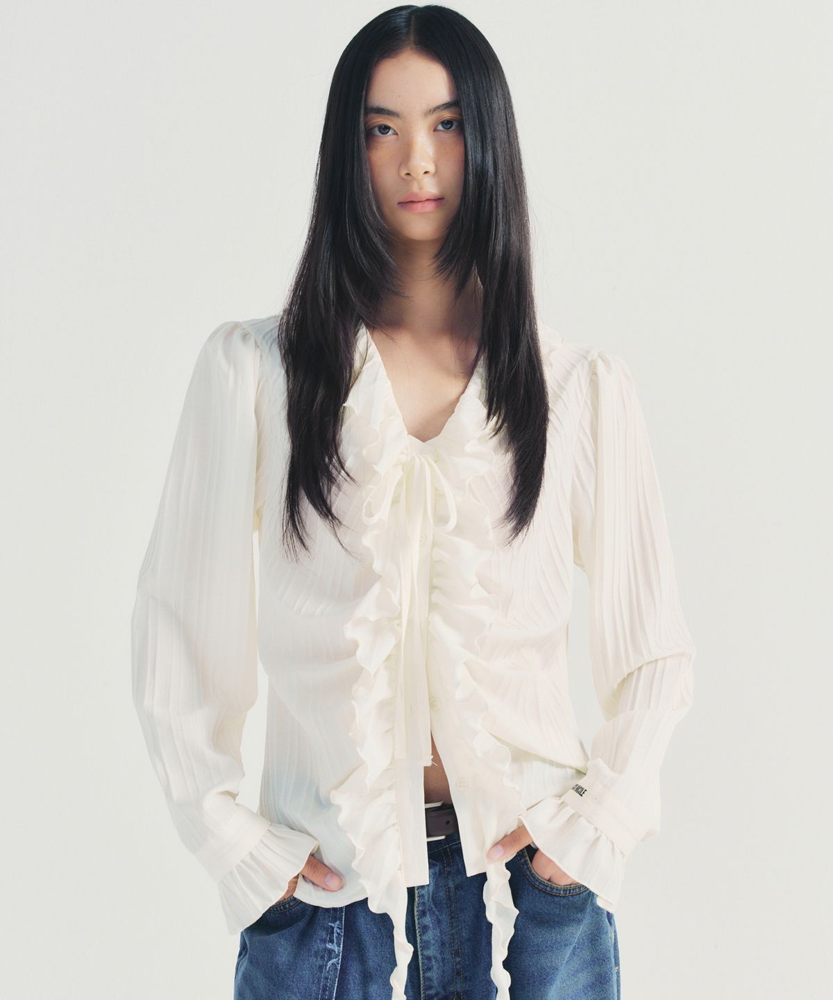 닉앤니콜(NICK&NICOLE) VINTAGE RUFFLE BLOUSE_IVORY