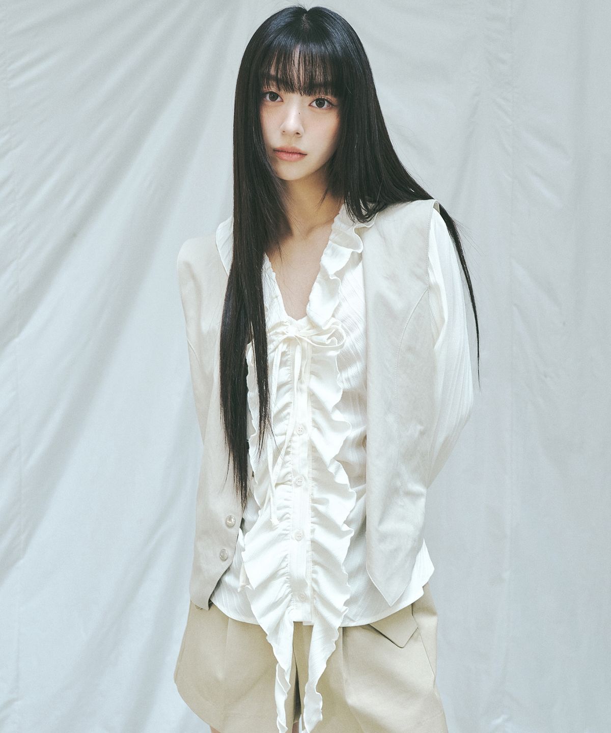 닉앤니콜(NICK&NICOLE) VINTAGE RUFFLE BLOUSE_IVORY