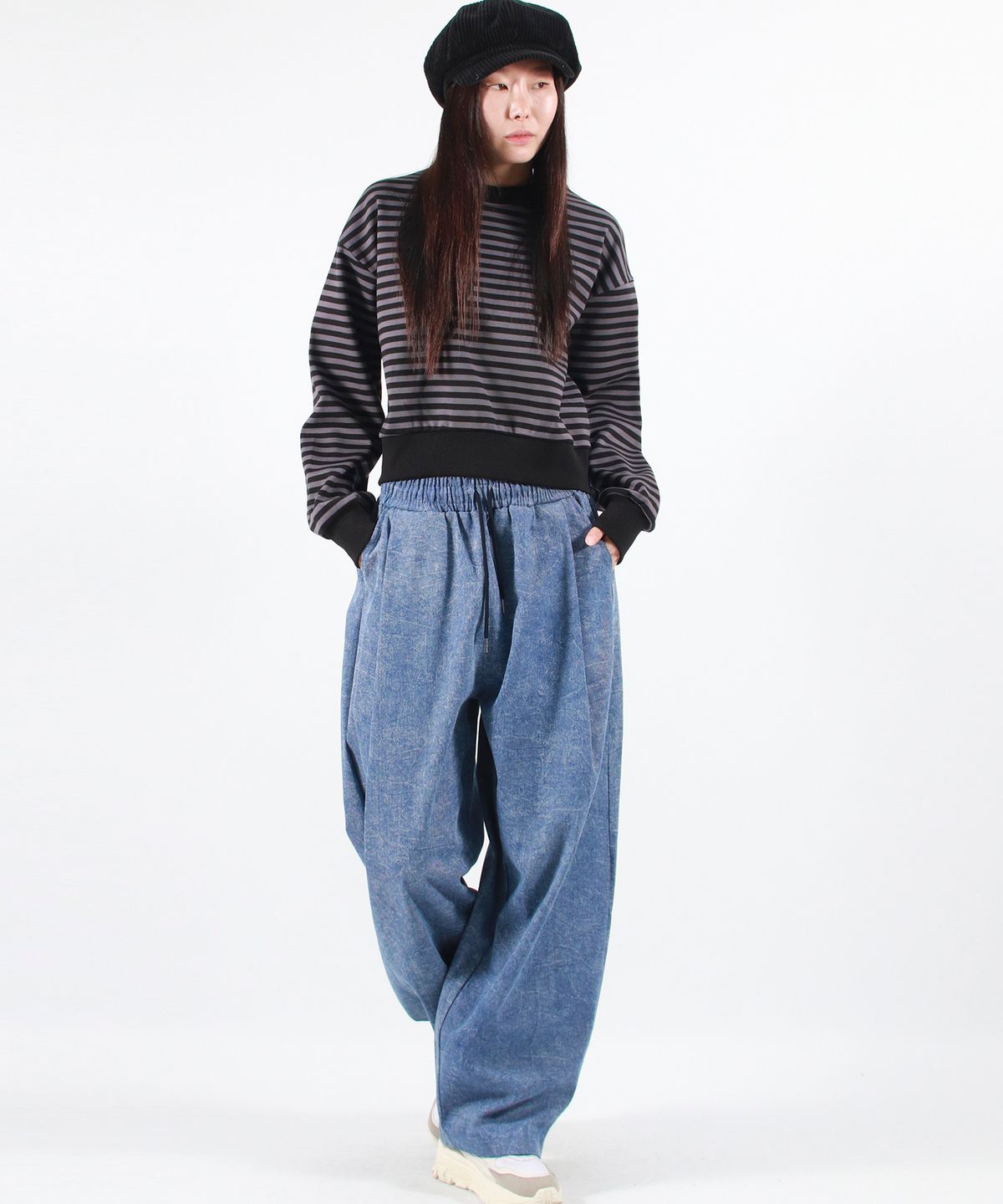 드마크(DEMARC) STONE WASHED CHICANO WIDE ONE-TUCK PANTS - Blue