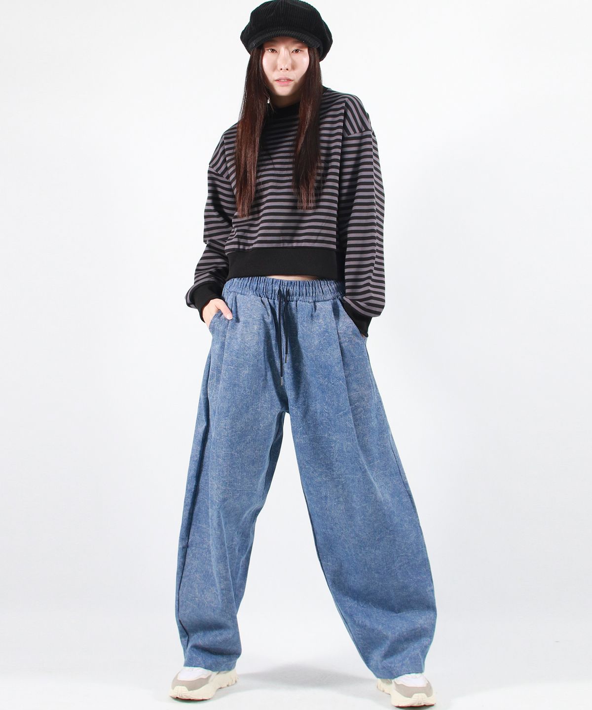 드마크(DEMARC) STONE WASHED CHICANO WIDE ONE-TUCK PANTS - Blue