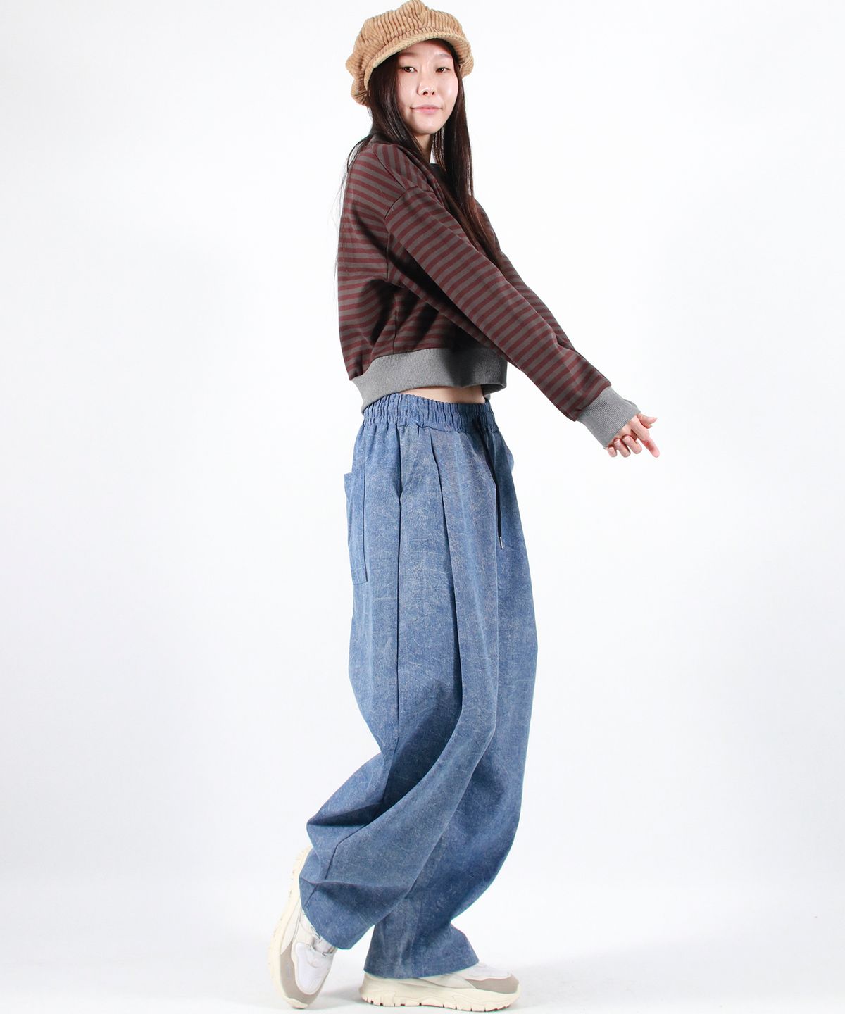 드마크(DEMARC) STONE WASHED CHICANO WIDE ONE-TUCK PANTS - Blue