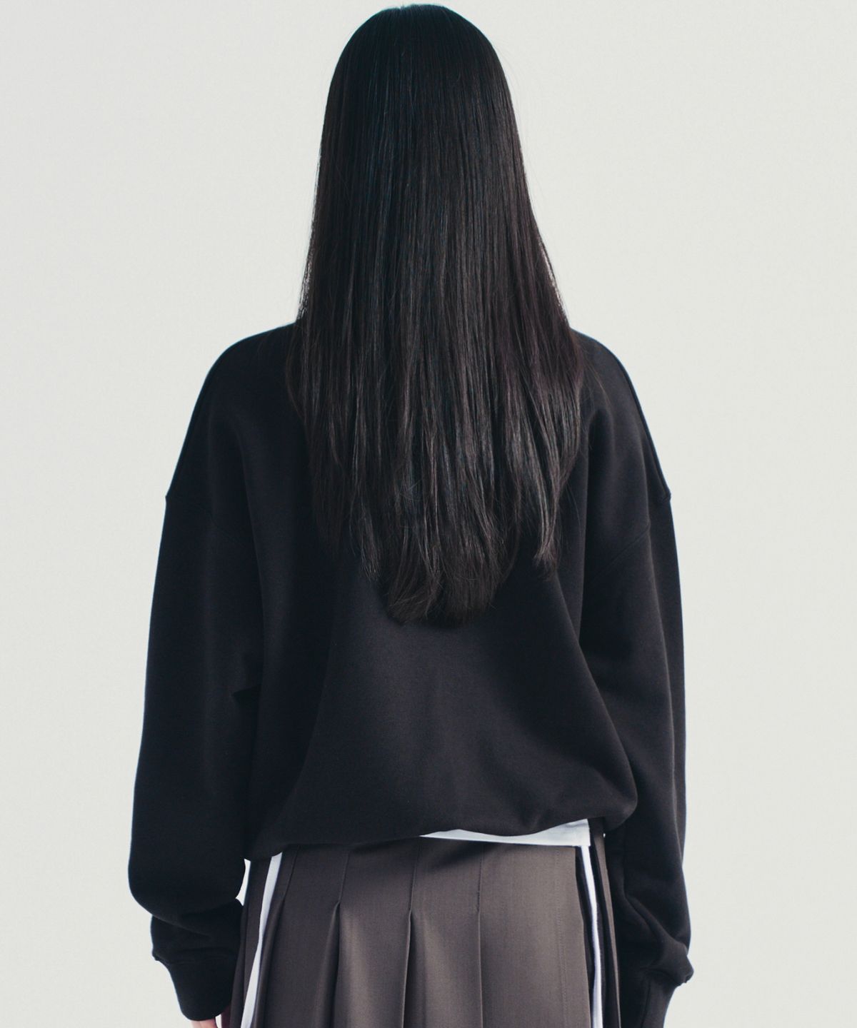 닉앤니콜(NICK&NICOLE) NICOLE ROSE PRINTING SWEATSHIRT_BLACK CREAM